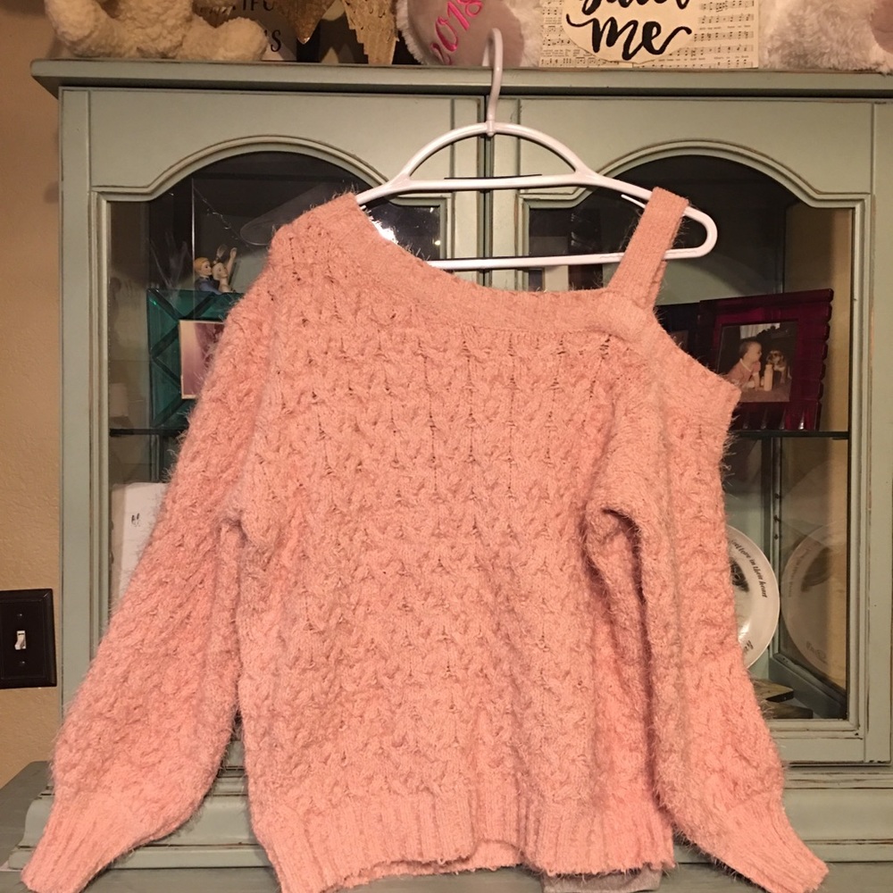 Buckle Off shoulder sweater